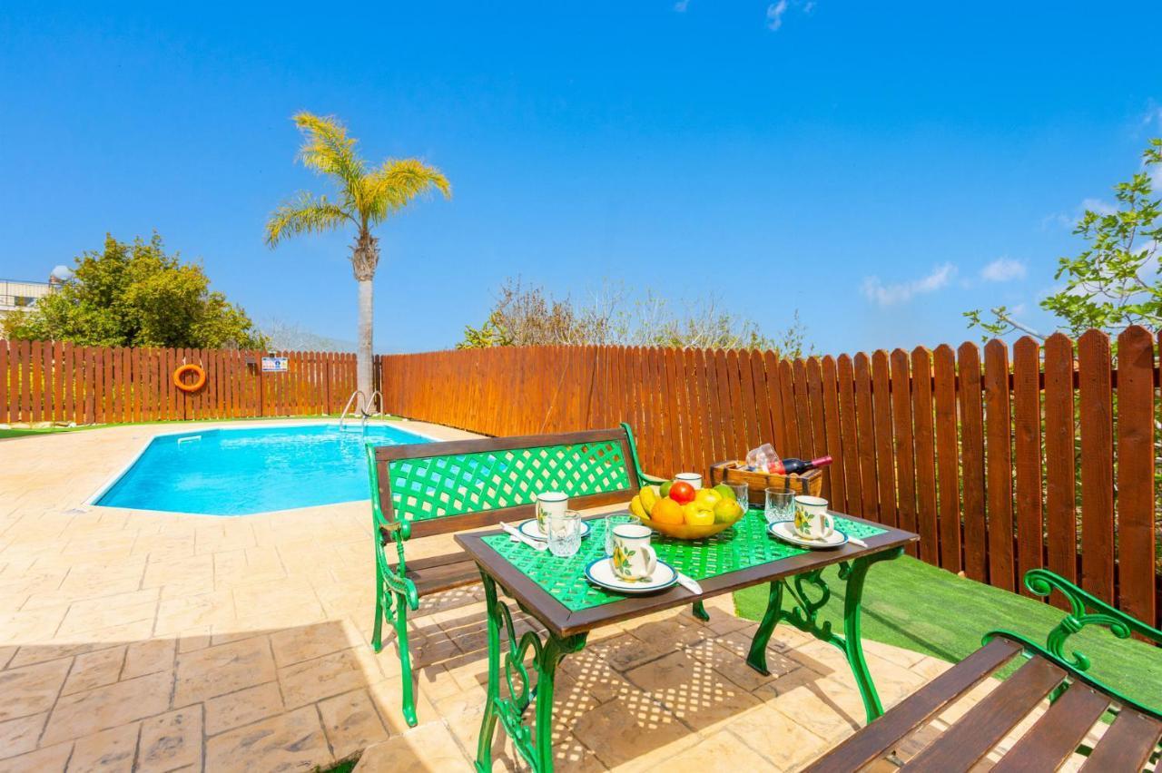הוילה נאו חוריו Yiangos House מראה חיצוני תמונה