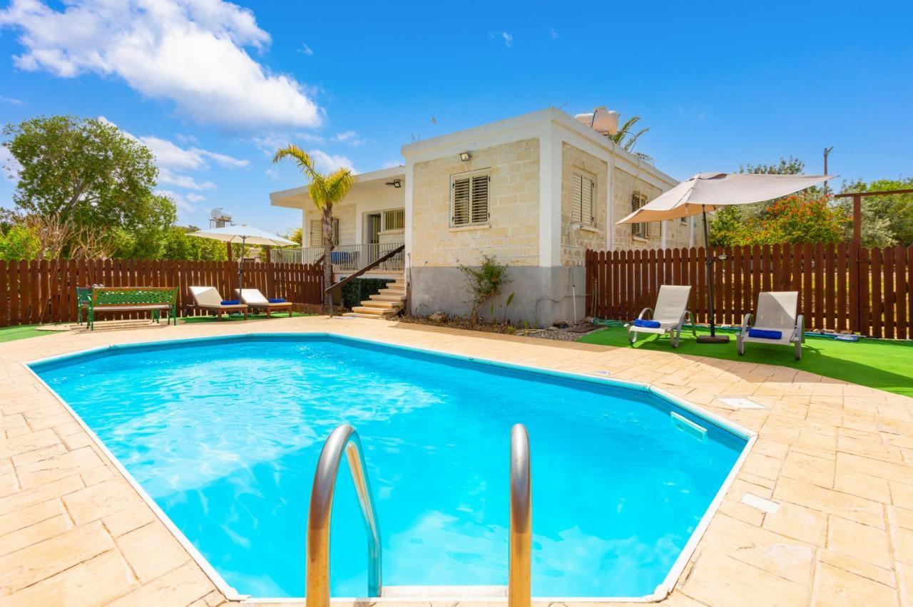 הוילה נאו חוריו Yiangos House מראה חיצוני תמונה